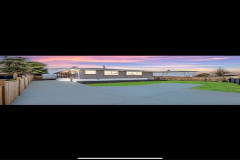 Photo of property in 3 Innismara Avenue, Wattle Downs, Auckland, 2103