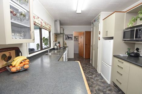 Photo of property in 250b High Street North, Carterton, 5713