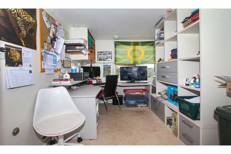 Photo of property in 1/52 Pupuke Road, Hillcrest, Auckland, 0627