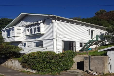 Photo of property in 75 Todman Street, Brooklyn, Wellington, 6021