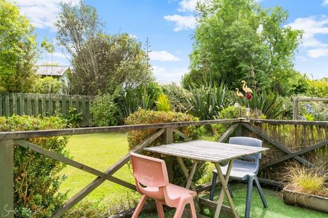 Photo of property in 8 Depot Road, Paparoa, 0571