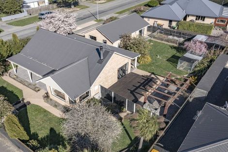 Photo of property in 1 Broadmeadows Drive, Darfield, 7510