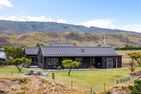 Photo of property in 112 Hall Road, Bannockburn, Cromwell, 9384