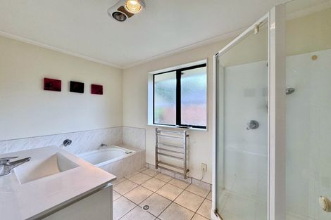 Photo of property in 1 Elias Court, The Gardens, Auckland, 2105
