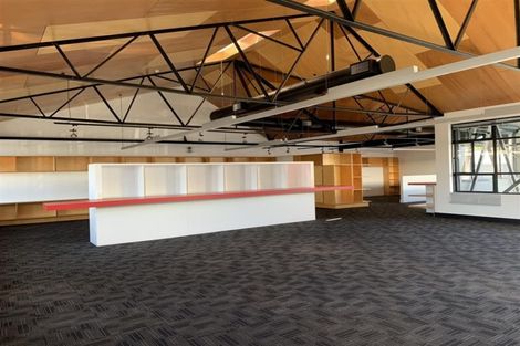 Photo of property in 145 Victoria Street, Cambridge, 3434