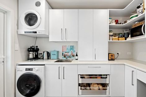 Photo of property in 1/21 Marie Avenue, Red Beach, 0932