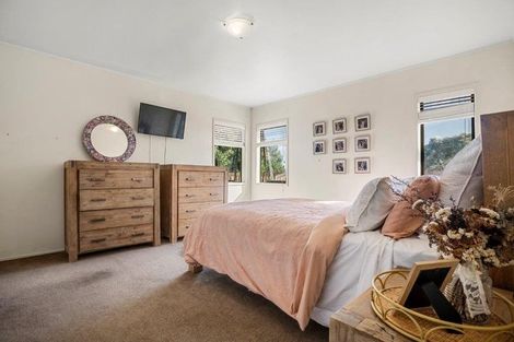 Photo of property in 2 Litchfield Place, Clarks Beach, 2122