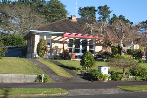 Photo of property in 15 Kelvin Place, Hamilton East, Hamilton, 3216