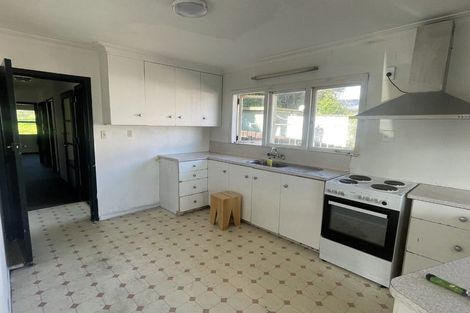 Photo of property in 228 Dominion Road, Red Hill, Papakura, 2110