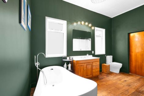 Photo of property in 25 Portia Street, Stratford, 4332