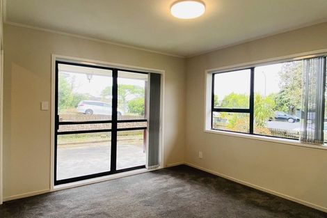 Photo of property in 7 Rene Place, Sunnyhills, Auckland, 2010