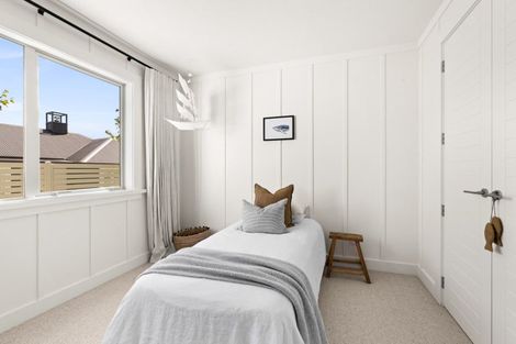 Photo of property in 12 Taruna Place, Havelock North, 4130