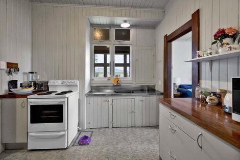 Photo of property in 30 Cloten Road, Stratford, 4332