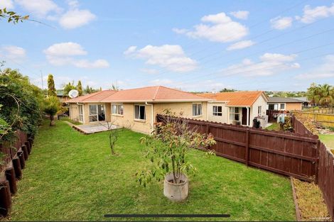 Photo of property in 14 Hawkley Close, Flat Bush, Auckland, 2019