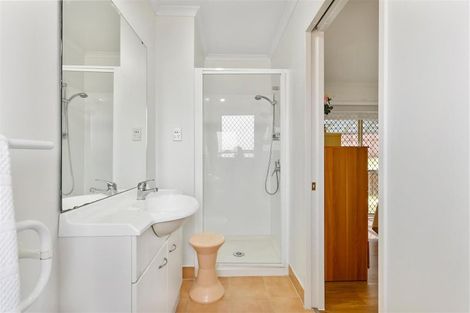 Photo of property in 26 Medvale Avenue, Flat Bush, Auckland, 2019