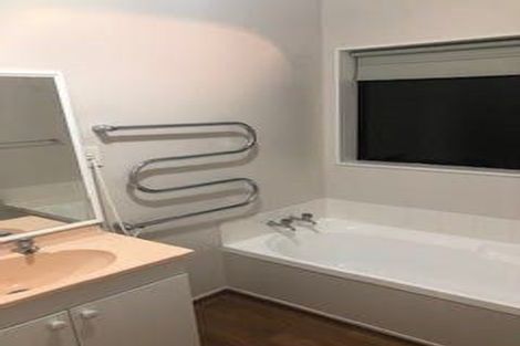 Photo of property in 9 Sherpa Place, Massey, Auckland, 0614