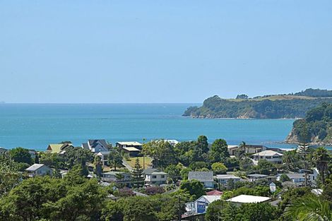 Photo of property in 37 Elliston Crescent, Stanmore Bay, Whangaparaoa, 0932