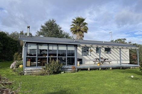 Photo of property in 45 Koputaroa Road, Levin, 5575