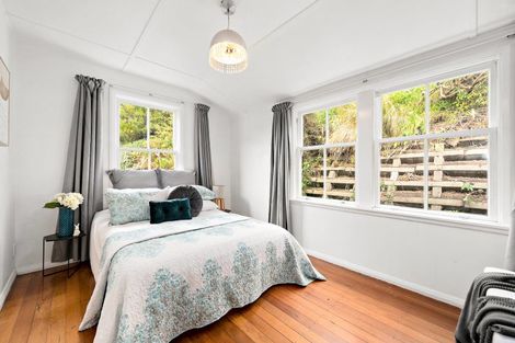 Photo of property in 104 Sidlaw Street, Strathmore Park, Wellington, 6022