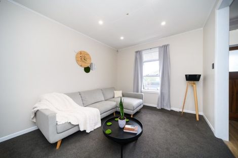 Photo of property in 19 Carlisle Street, Milson, Palmerston North, 4414