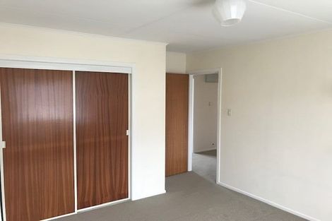 Photo of property in 2/14 Fuller Grove, Woburn, Lower Hutt, 5010