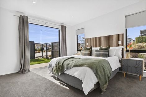 Photo of property in 37 Farrant Drive, Wanaka, 9305