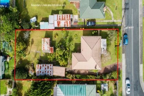 Photo of property in 14 Ward Crescent, Te Atatu Peninsula, Auckland, 0610