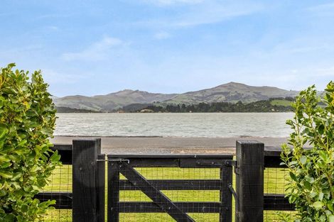 Photo of property in 2 Haywards Lane, Duvauchelle, 7581