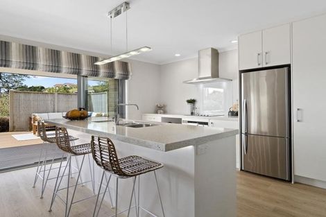 Photo of property in 156 Oteki Park Drive, Welcome Bay, Tauranga, 3112