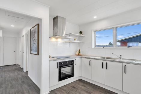 Photo of property in 72a Main Street, Edgecumbe, 3120