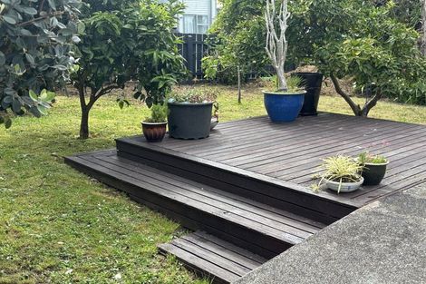 Photo of property in 26 Waione Avenue, Te Atatu Peninsula, Auckland, 0610