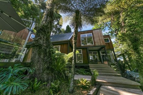 Photo of property in 186c Woodlands Park Road, Titirangi, Auckland, 0604
