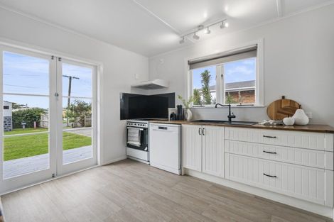 Photo of property in 6 Donovan Street, Te Puke, 3119