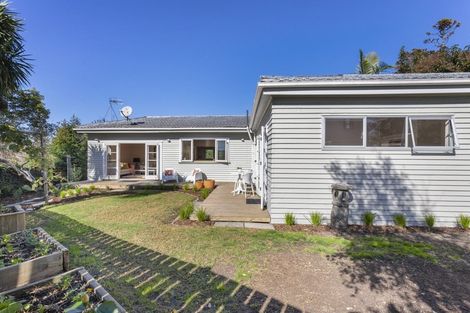 Photo of property in 228 Beach Haven Road, Beach Haven, Auckland, 0626