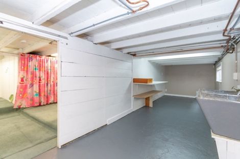 Photo of property in 35 St Marys Road, Saint Marys Bay, Auckland, 1011