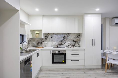 Photo of property in 4/6 Vine Street, Mangere East, Auckland, 2024