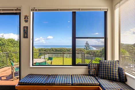 Photo of property in 73 Waitea Road, Muriwai, Waimauku, 0881