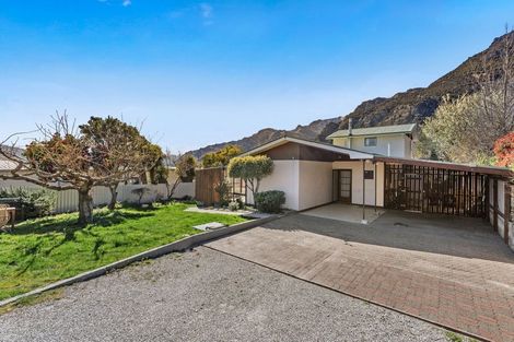 Photo of property in 10 Denniston Road, John Creek, Wanaka, 9382