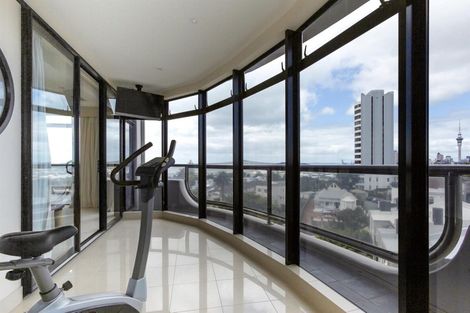 Photo of property in Shangri La Apartments, 5/97 Jervois Road, Herne Bay, Auckland, 1011