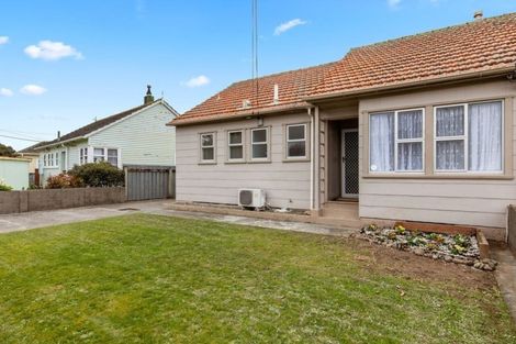 Photo of property in 37 Hunter Street, Taita, Lower Hutt, 5011