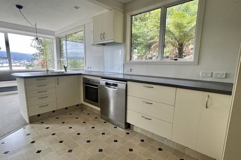 Photo of property in 1 Glengyle Street, Vauxhall, Dunedin, 9013