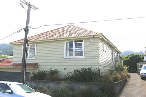 Photo of property in 7 Lucknow Terrace, Khandallah, Wellington, 6035