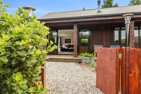 Photo of property in 5 Trevathan Lane, Wanaka, 9305