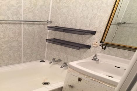 Photo of property in 4/31 Mana Avenue, Titahi Bay, Porirua, 5022