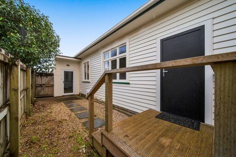 Photo of property in 58a Woodleigh Street, Frankleigh Park, New Plymouth, 4310