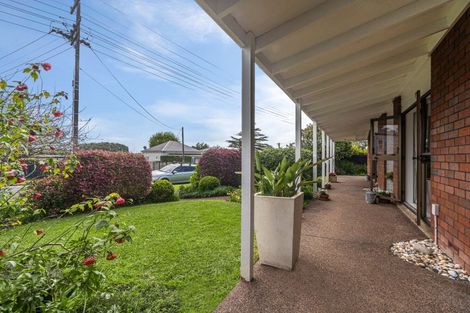 Photo of property in 1/136 Calliope Road, Stanley Point, Auckland, 0624