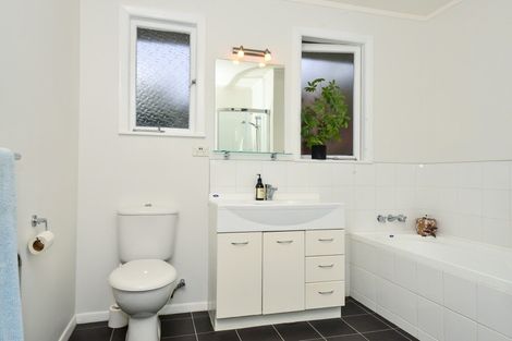 Photo of property in 34 Gibson Road, Dinsdale, Hamilton, 3204