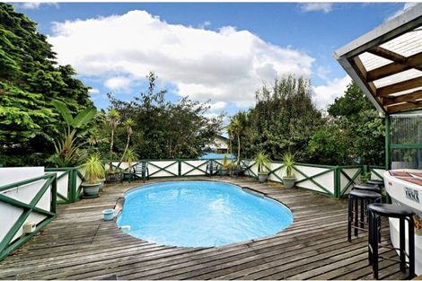 Photo of property in 24 Becker Drive, Weymouth, Auckland, 2103