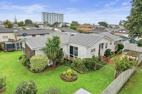 Photo of property in 25a Riverside Road, Orewa, 0931