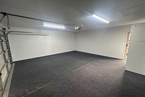 Photo of property in 7b Woodbank Drive, Glen Eden, Auckland, 0602